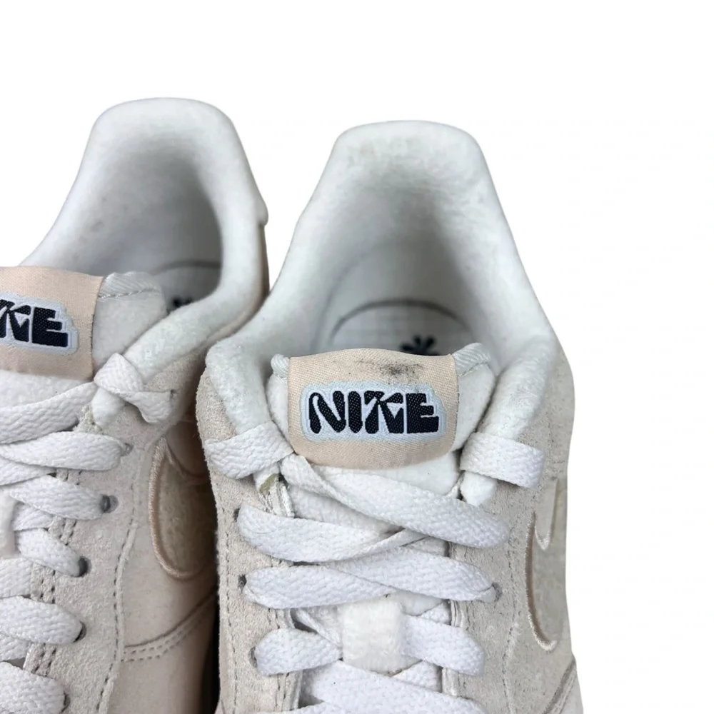 Nike Women's Air Force 1 Low '07 SE Sanddrift Gum Fleece‎ SZ 8.5